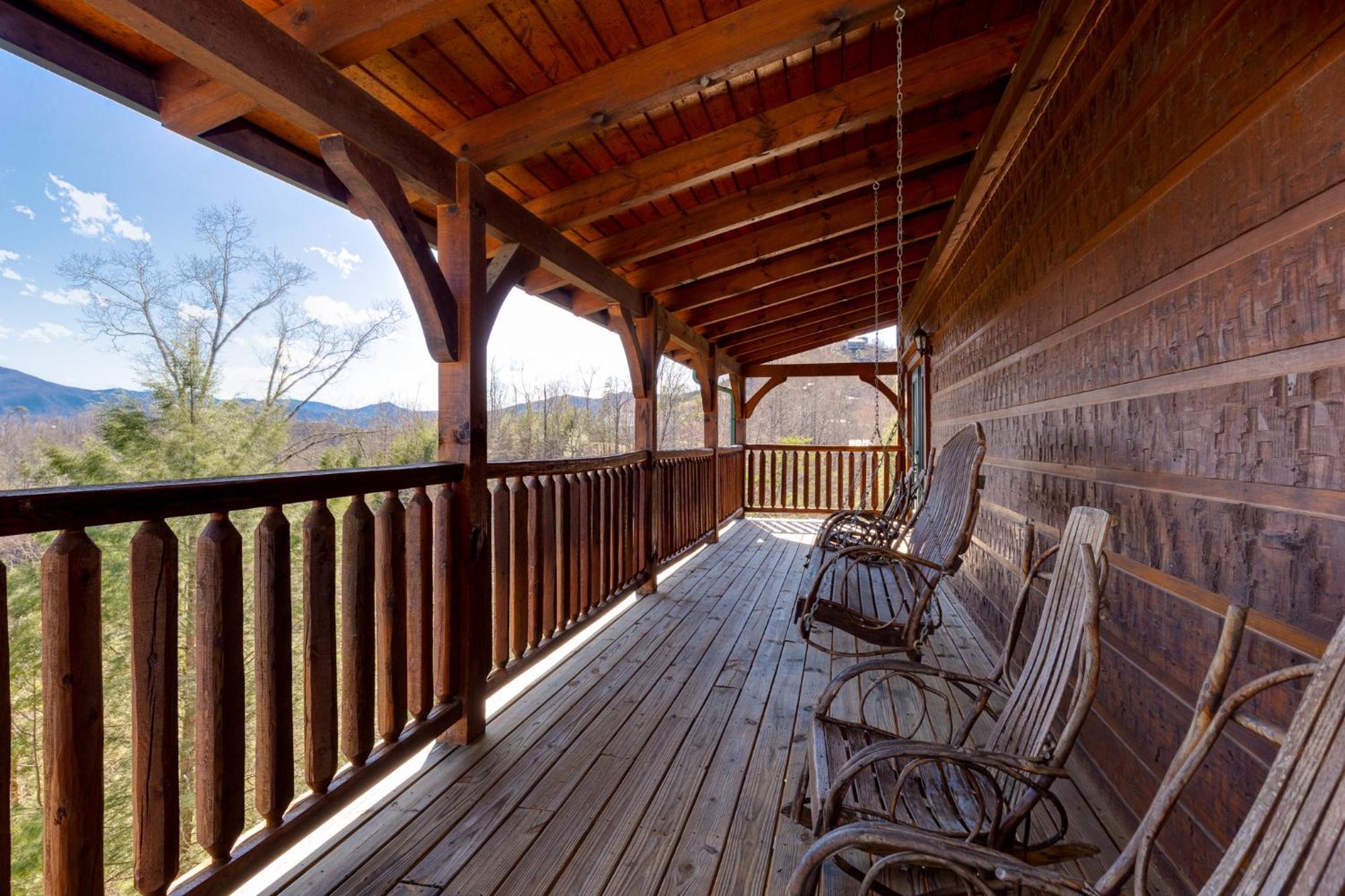 The Great Escape Ii, 5 Bedrooms, Sleeps 17, Game Room, Pool Access, Theater Гатлинбург Экстерьер фото