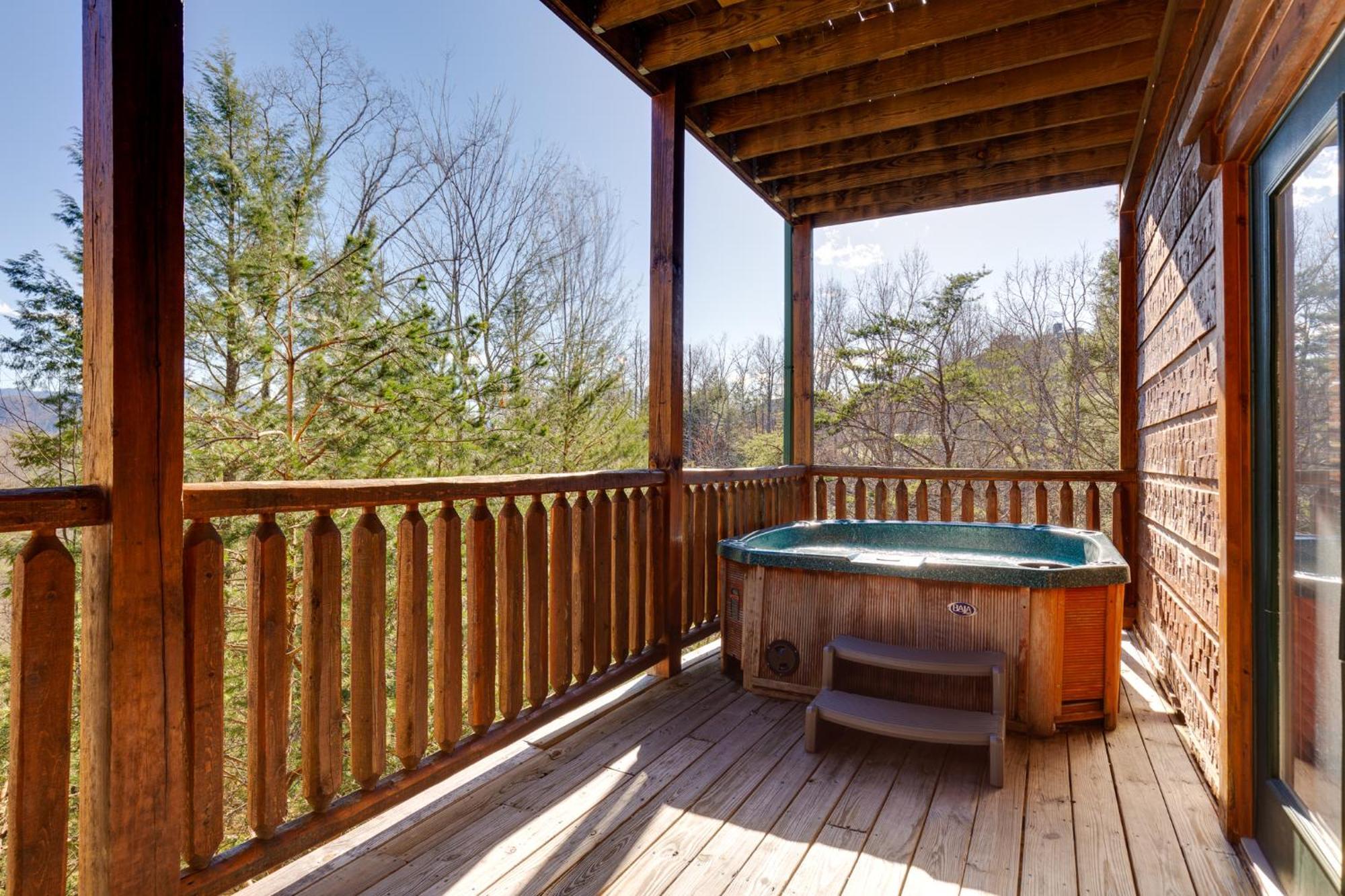 The Great Escape Ii, 5 Bedrooms, Sleeps 17, Game Room, Pool Access, Theater Гатлинбург Экстерьер фото