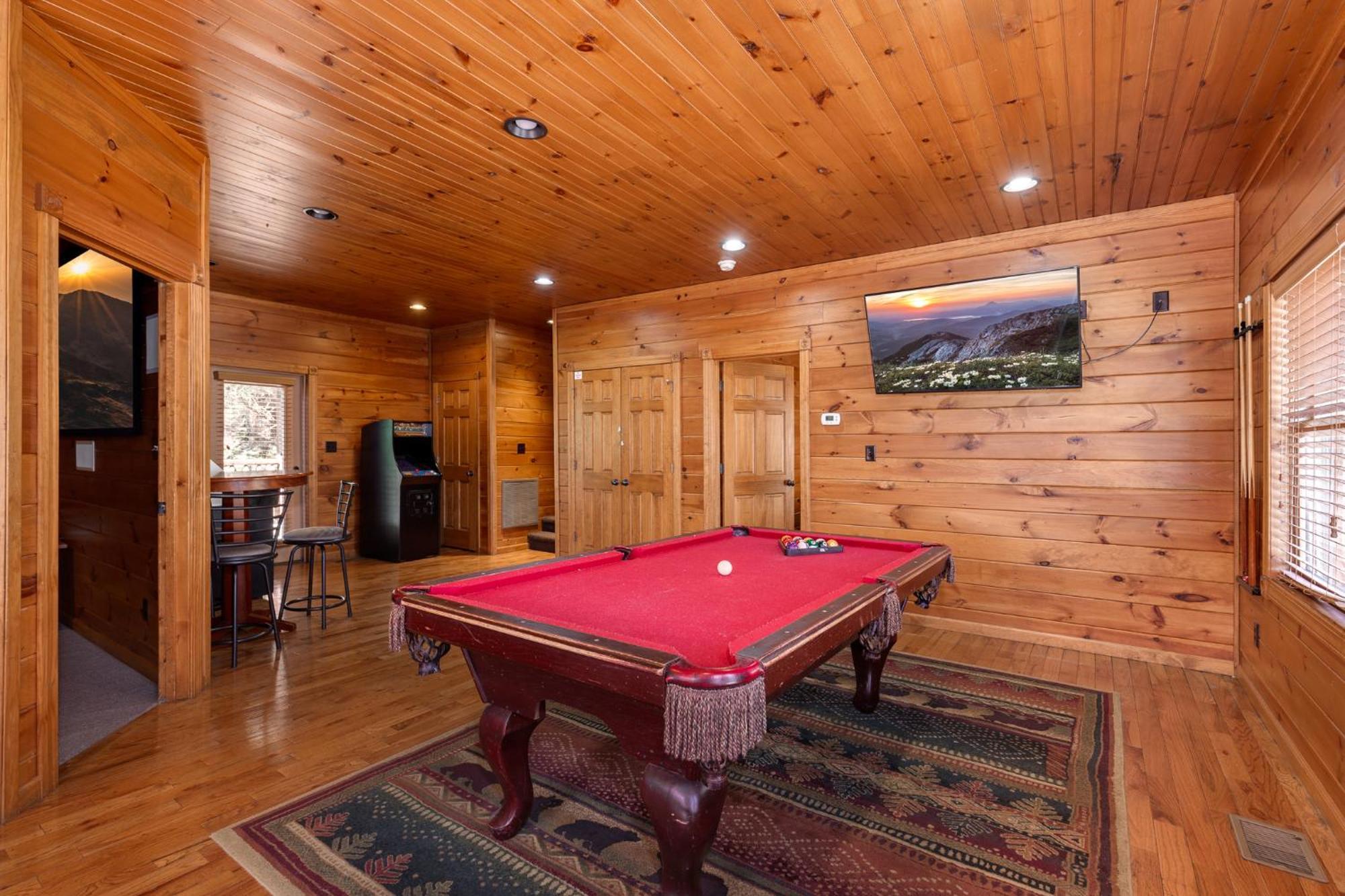 The Great Escape Ii, 5 Bedrooms, Sleeps 17, Game Room, Pool Access, Theater Гатлинбург Экстерьер фото