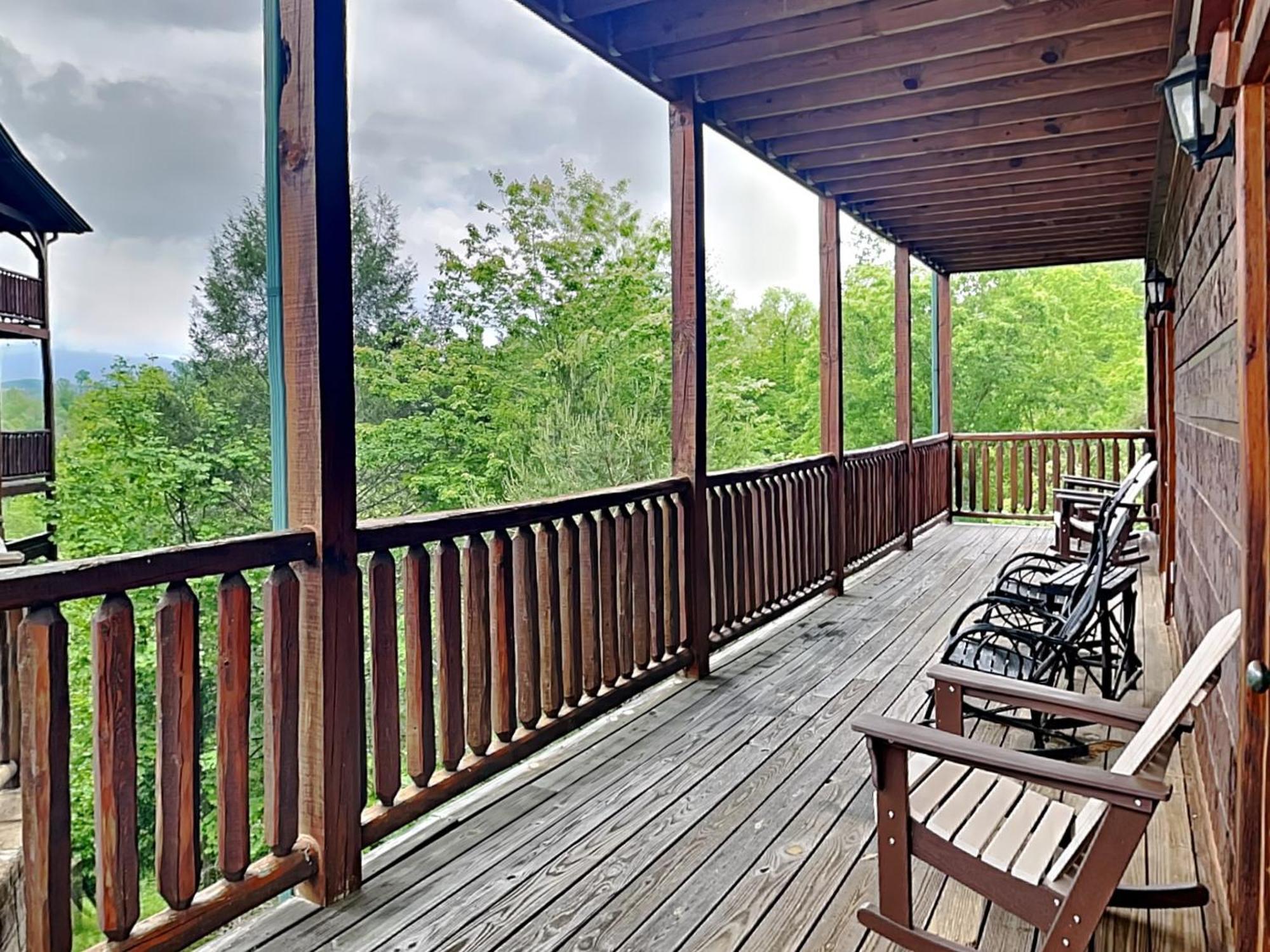 The Great Escape Ii, 5 Bedrooms, Sleeps 17, Game Room, Pool Access, Theater Гатлинбург Экстерьер фото