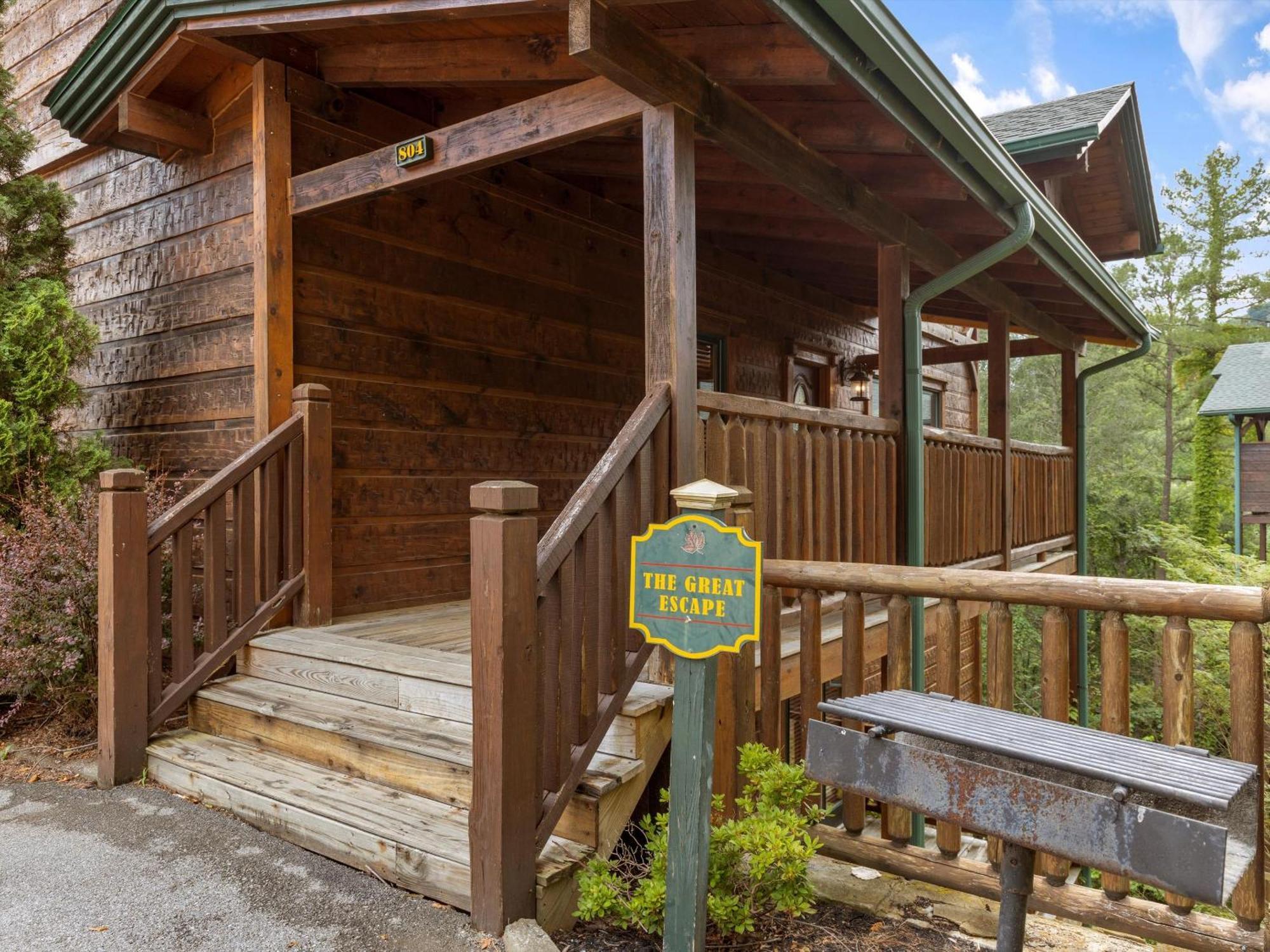 The Great Escape Ii, 5 Bedrooms, Sleeps 17, Game Room, Pool Access, Theater Гатлинбург Экстерьер фото